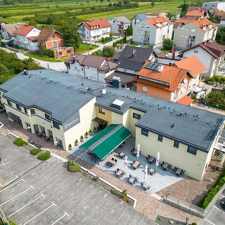 Hotel Santiny Sveta Nedjelja  Ngoại thất bức ảnh